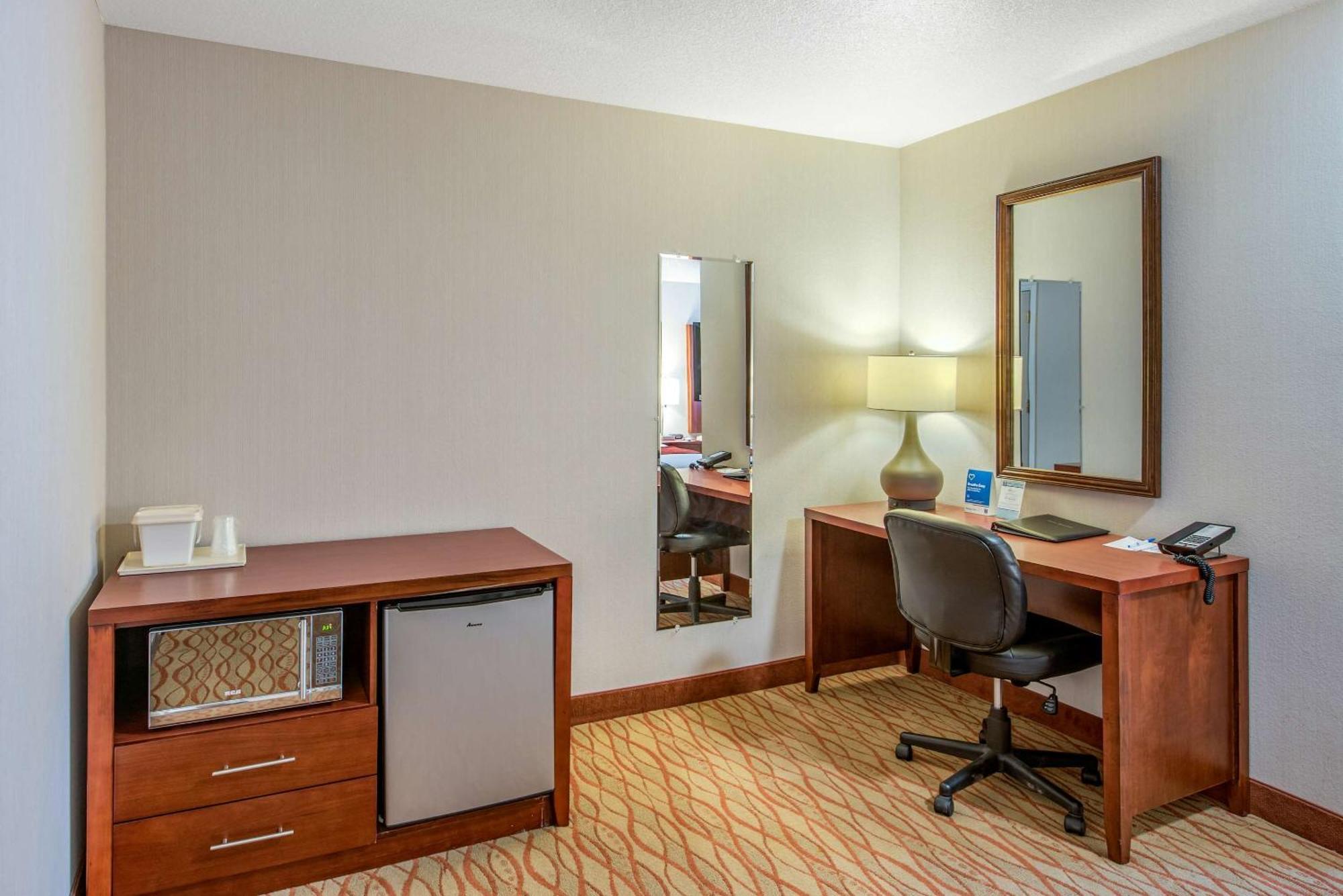 Comfort Inn Mount Shasta Area Від Екстер'єр фото